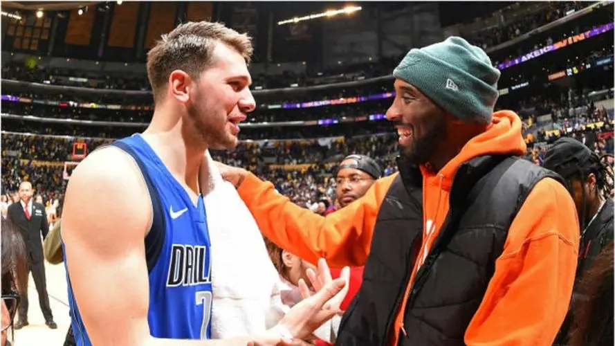 张伯伦科比能得高分，并不是他们有多厉害，看看他们出手次数